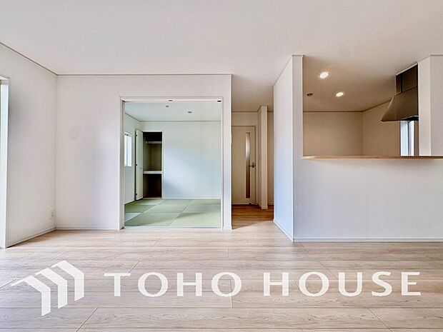 家は、ただ生活する場ではなく、笑顔の毎日、安らぎの日々のために、暮らしを愉しく、快適にする場所。