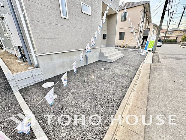 どんなお庭に仕上げるか。新生活に付いて回る楽しい悩みのひとつです。ウッドデッキの新設等もご相談下さい