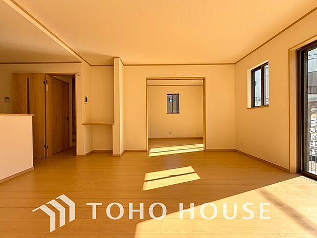 家族皆が集まる場所だからこそ、一番明るく使い勝手のいい空間に仕上げております。