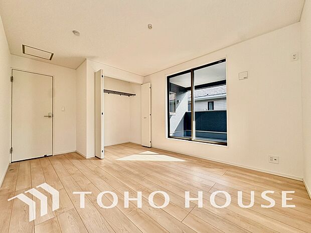 心と体をゆったりと安らげる主寝室。寝室のゆとりが大きい分だけ、暮らしの安らぎは深まります。