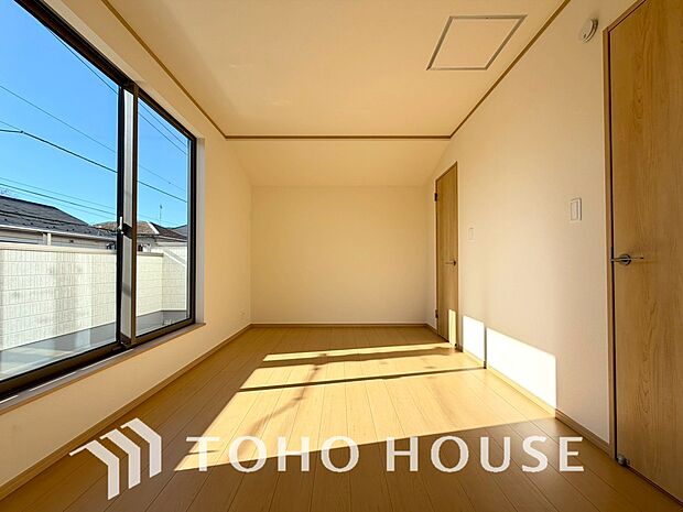 白を基調とした室内は、明るい住空間を造り出すだけでなく、清潔感をもたらしてくれます。