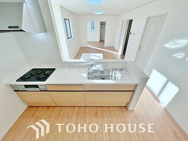 ホワイトナチュラルのテイストが、自然体で過ごせる心地良さを生み出しています。