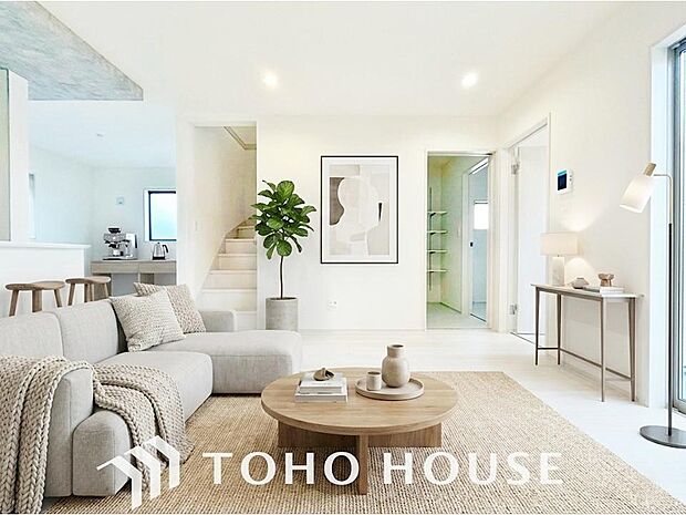 作り手の「気持ちの良いリビングでお過ごししていただきたい」という思いを感じさせます。 ※家具・家電はCGです。