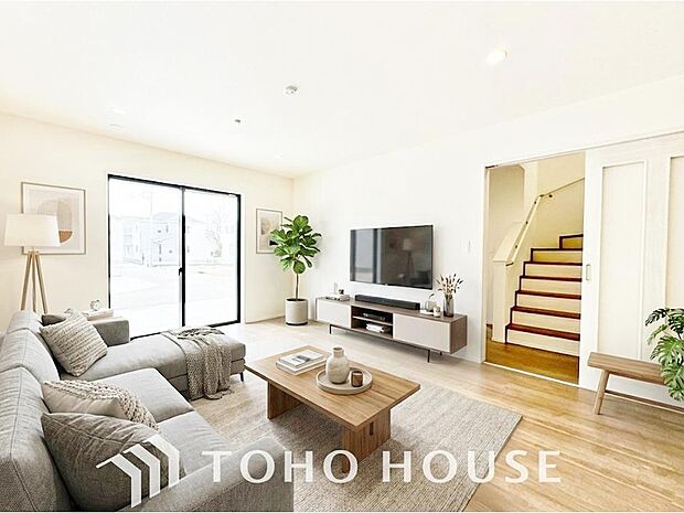 毎日の暮らしに癒しをもたらす居心地の良いリビングです。*家具・家電はCGです。