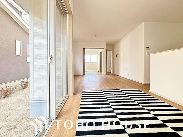 家は、ただ生活する場ではなく、笑顔の毎日、安らぎの日々のために、暮らしを愉しく、快適にする場所。