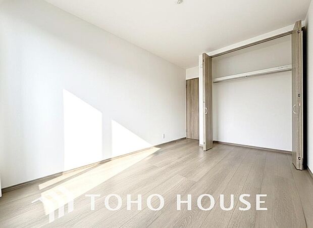 少しでも空いているスペースを収納にすることで、無駄のない空間を演出しております。