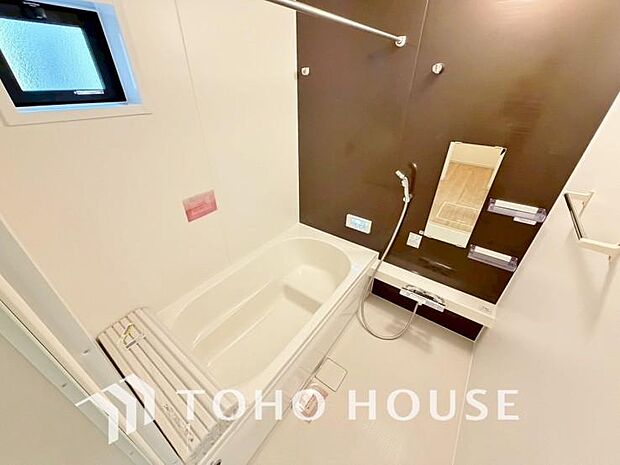 快適且つ清潔な空間を演出した浴室は一日の疲れを和らげ、心も体もオフになる時間を楽しむことが可能です。