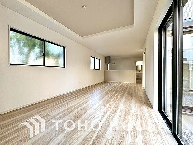 作り手の「気持ちの良いリビングでお過ごししていただきたい」という思いを感じさせます。