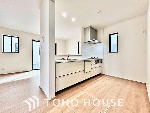 お料理の上手な方が、独壇場でお料理の腕を披露するスタイルに向いているキッチンです。