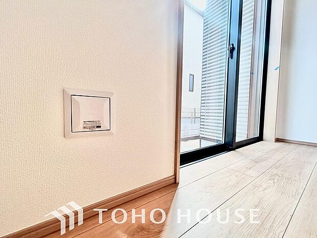 室内の空気の入れ替えを自動的に行う事を可能とした換気設備。シックハウス症候群対策でもあります。