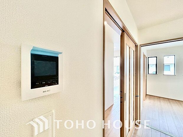 お子様の留守番時にも重宝する必須防犯アイテムです。留守中&在宅中も「見える安心」がそこにあります。