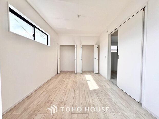 生活感を感じない空間では落ち着く事はできません。絶妙な雰囲気、配色、素材感を意識してコーディネート。