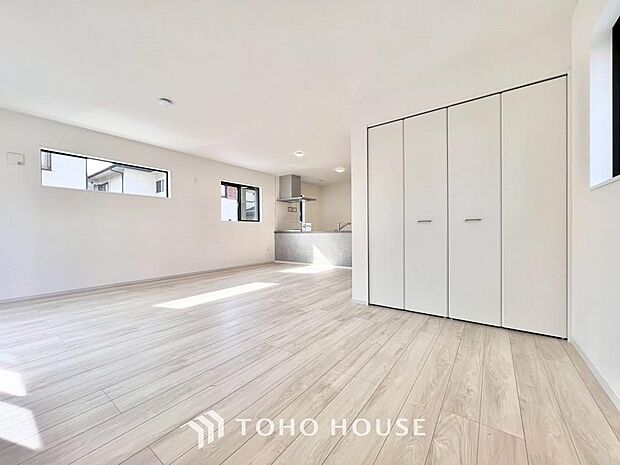 家は、ただ生活する場ではなく、笑顔の毎日、安らぎの日々のために、暮らしを愉しく、快適にする場所。