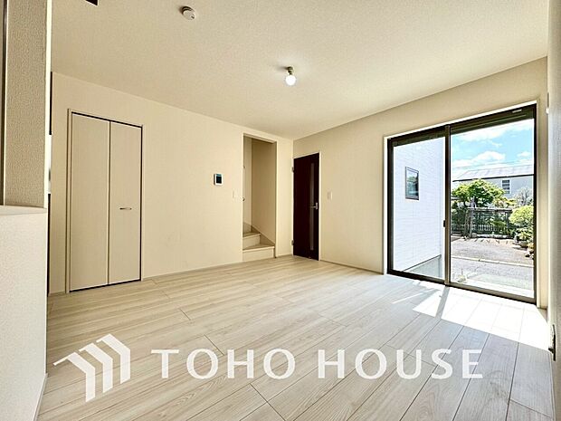 家は、ただ生活する場ではなく、笑顔の毎日、安らぎの日々のために、暮らしを愉しく、快適にする場所。