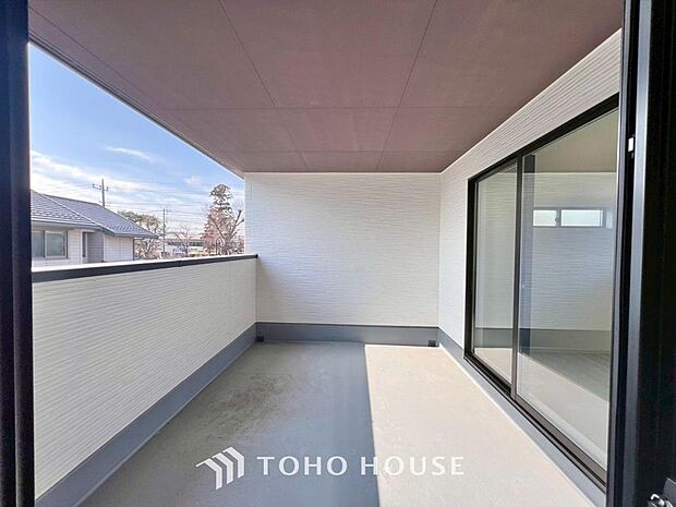 太陽に愛された邸は、陽当り、通風に優れた魅力的で快適さを追求した邸宅です。