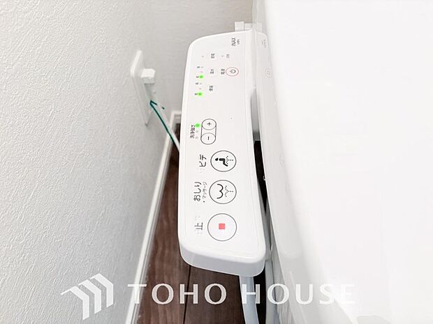 1年中温かいので安心して座ることができます。便座カバーも必要ないので常に清潔に保てることができます。