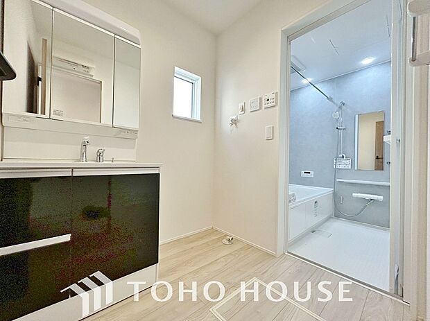 平日の朝であっても、落ち着きとくつろぎを感じられる。時間に余裕とゆとりを持たせます。