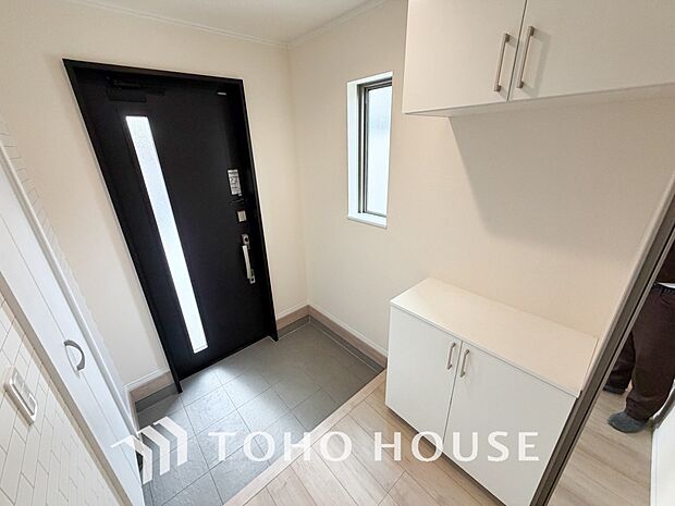 ダウンライトを使用しお洒落に演出。帰りたくなる家をテーマに設計。いつも「人」と「家」の間に・・・。