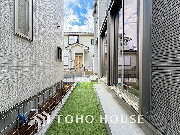 ここに住まう方々へ余すこと無く太陽の恵みを届けられるように計画・設計されております。