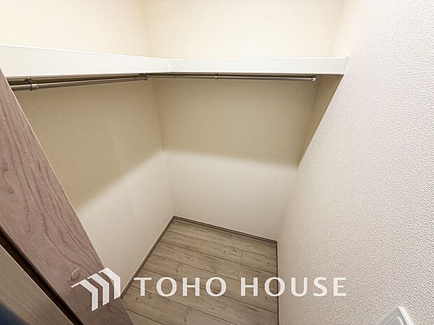 たっぷりと荷物が入るよう、ウォークインクローゼットを完備いたしました。