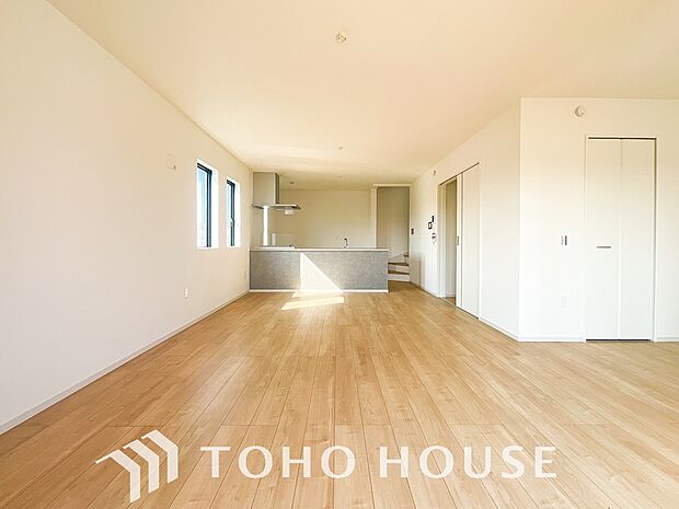 作り手の「気持ちの良いリビングでお過ごししていただきたい」という思いを感じさせます。