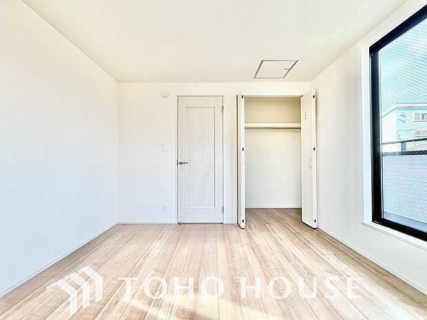 暖色系の照明は、心理的にも落ち着きを得られやすいそうです。