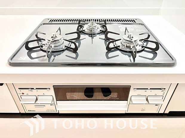 毎日料理をする、料理が好き、家族が多くて量を作る必要がある、等の方々にとっては必須の3口コンロ。