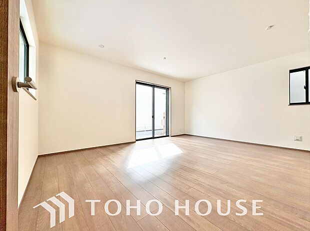 造りこんだ空間演出の妙が生み出す光と質のハーモニーはこの住宅のクオリティの良さを実感させてくれます。