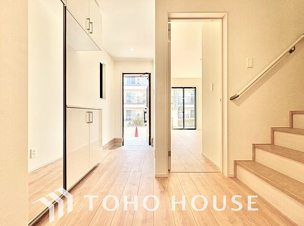 ダウンライトを使用しお洒落に演出。帰りたくなる家をテーマに設計。いつも「人」と「家」の間に・・・。