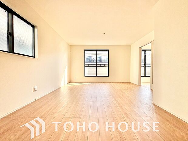 造りこんだ空間演出の妙が生み出す光と質のハーモニーはこの住宅のクオリティの良さを実感させてくれます。