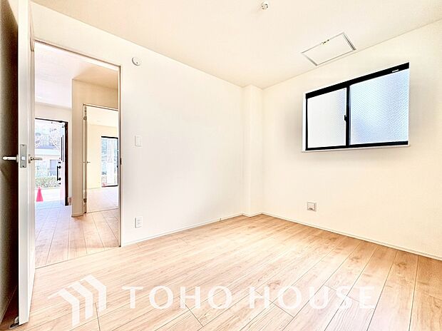 生活感を感じない空間では落ち着く事はできません。絶妙な雰囲気、配色、素材感を意識してコーディネート。