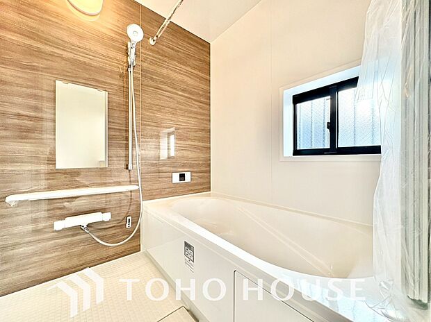 心地よいバスタイムを演出する浴室はゆとりあるサイズを採用。