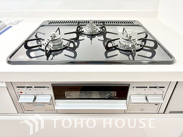 毎日料理をする、料理が好き、家族が多くて量を作る必要がある、等の方々にとっては必須の3口コンロ。