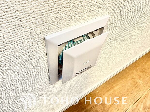 室内の空気の入れ替えを自動的に行う事を可能とした換気設備。シックハウス症候群対策でもあります。