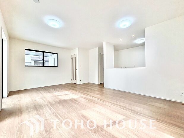 家は、ただ生活する場ではなく、笑顔の毎日、安らぎの日々のために、暮らしを愉しく、快適にする場所。