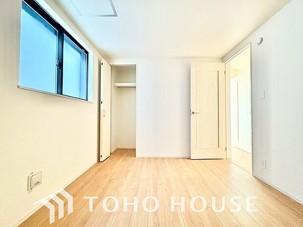 生活感を感じない空間では落ち着く事はできません。絶妙な雰囲気、配色、素材感を意識してコーディネート。