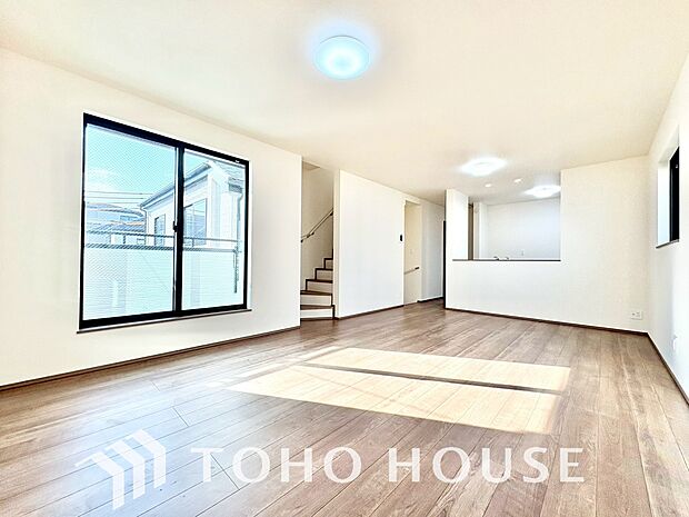 家は、ただ生活する場ではなく、笑顔の毎日、安らぎの日々のために、暮らしを愉しく、快適にする場所。