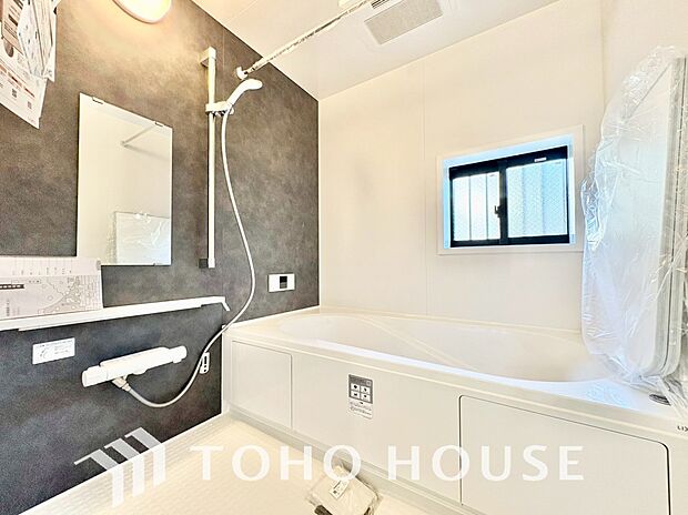 心地よいバスタイムを演出する浴室はゆとりあるサイズを採用。