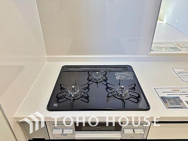 毎日料理をする、料理が好き、家族が多くて量を作る必要がある、等の方々にとっては必須の3口コンロ。