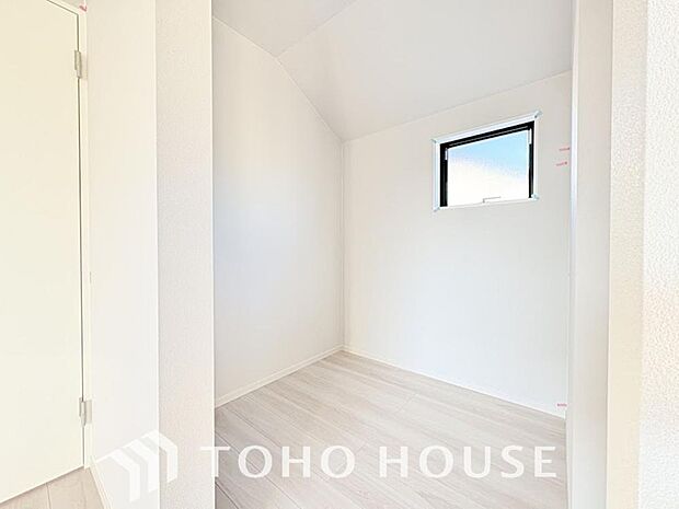 たっぷりと荷物を入るよう広々としたウォークインクローゼットを完備、使い勝手の良さを追求しております。