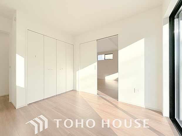 心と体をゆったりと安らげる主寝室。寝室のゆとりが大きい分だけ、暮らしの安らぎは深まります。