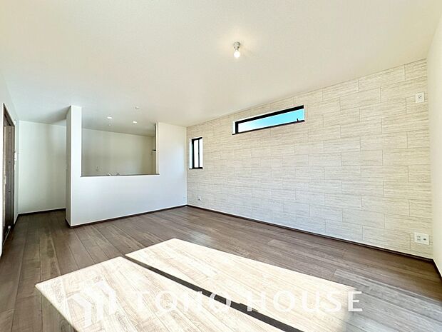 家は、ただ生活する場ではなく、笑顔の毎日、安らぎの日々のために、暮らしを愉しく、快適にする場所。