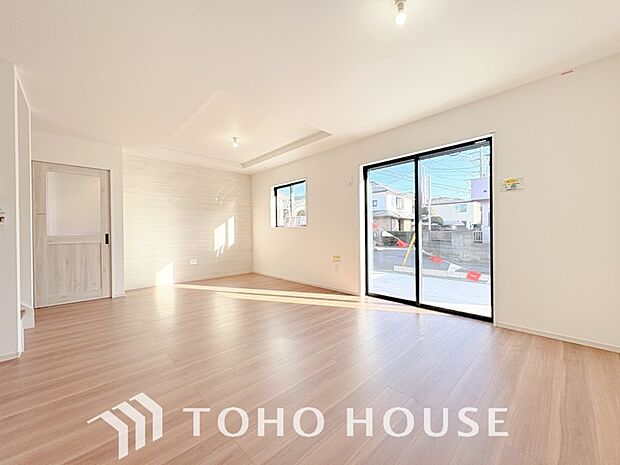 造りこんだ空間演出の妙が生み出す光と質のハーモニーはこの住宅のクオリティの良さを実感させてくれます。