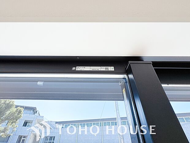 複層ガラスは結露を抑えたり、遮音にも効果を発揮します。