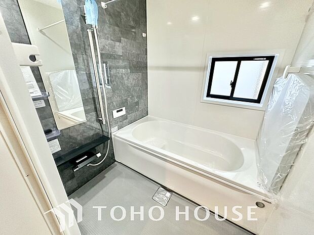 快適且つ清潔な空間を演出した浴室は一日の疲れを和らげ、心も体もオフになる時間を楽しむことが可能です。