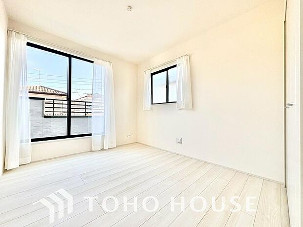 生活感を感じない空間では落ち着く事はできません。絶妙な雰囲気、配色、素材感を意識してコーディネート。