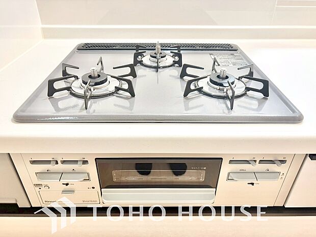 毎日料理をする、料理が好き、家族が多くて量を作る必要がある、等の方々にとっては必須の3口コンロ。