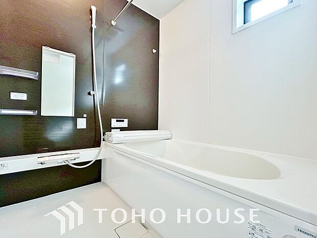 心地よいバスタイムを演出する浴室はゆとりあるサイズを採用。