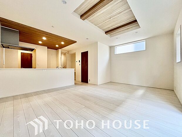 家は、ただ生活する場ではなく、笑顔の毎日、安らぎの日々のために、暮らしを愉しく、快適にする場所。