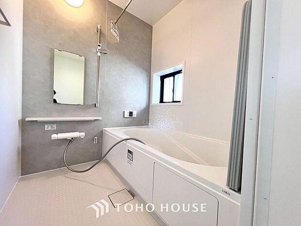 心地よいバスタイムを演出する浴室はゆとりあるサイズを採用。